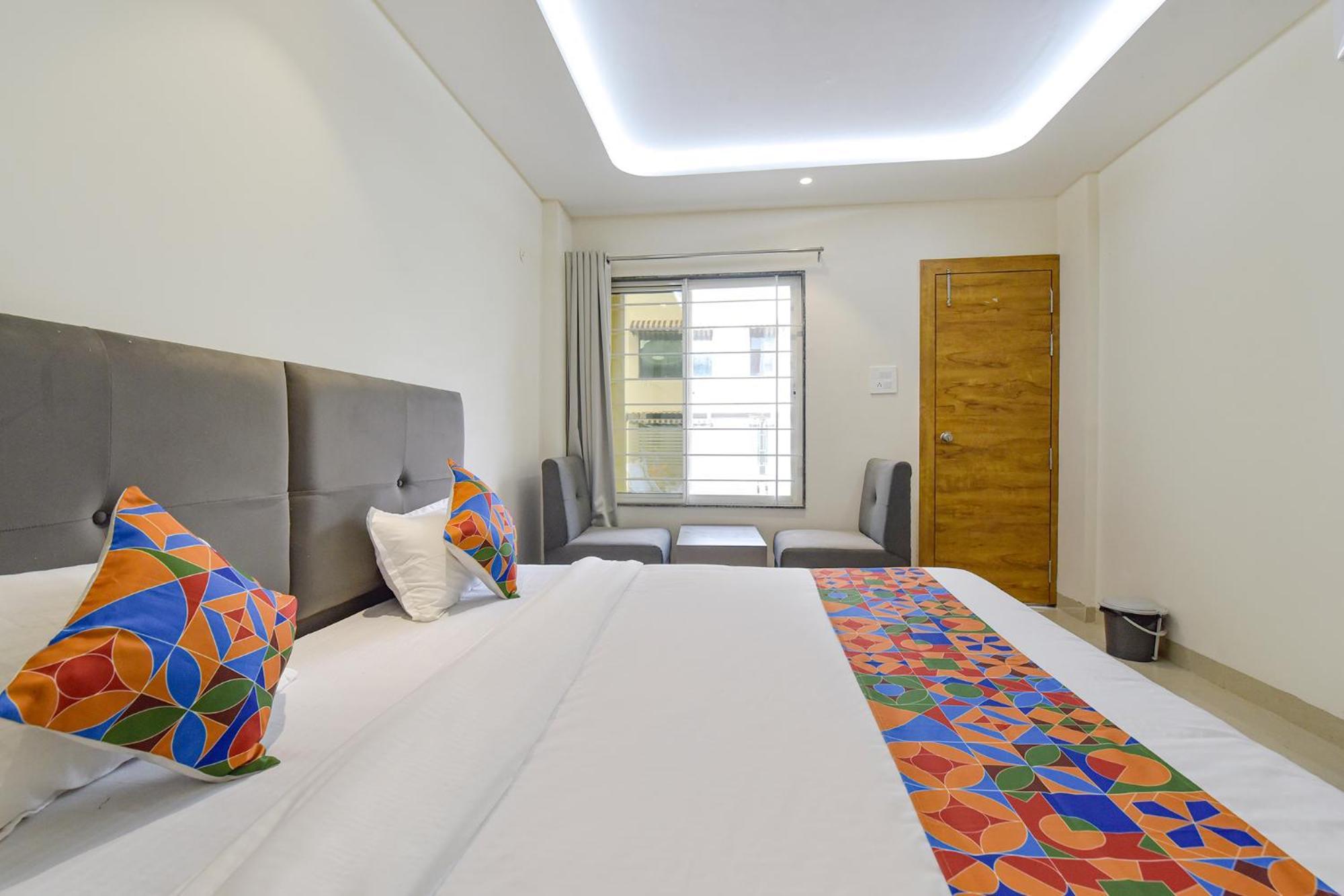 Fabhotel Synergy Stays Індаур Екстер'єр фото